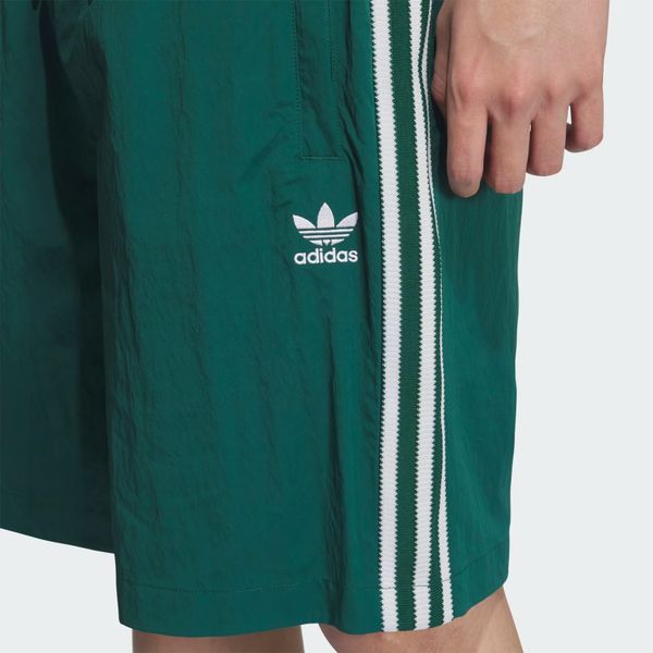  Quần short adidas Woven Nam - KC0155 
