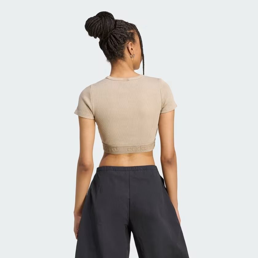  Áo crop top adidas Essentials Nữ - JW3577 