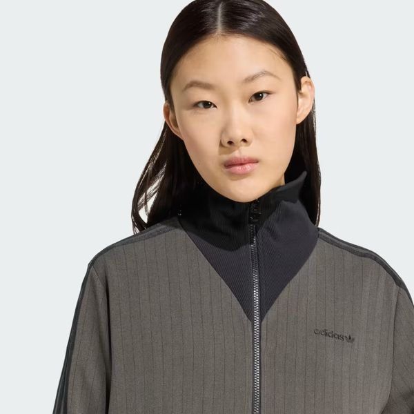  Áo khoác nỉ adidas Tailored Nữ - JY3523 