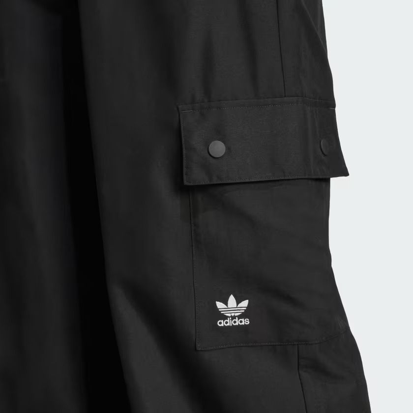  Quần dài adidas Essentials Cargo Nữ - IX9974 