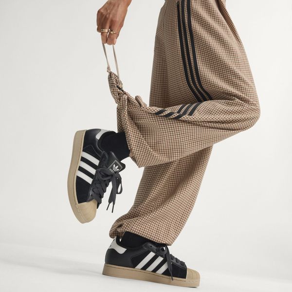  Quần nỉ ống suông adidas Checks Trouser Nữ - LE8309 