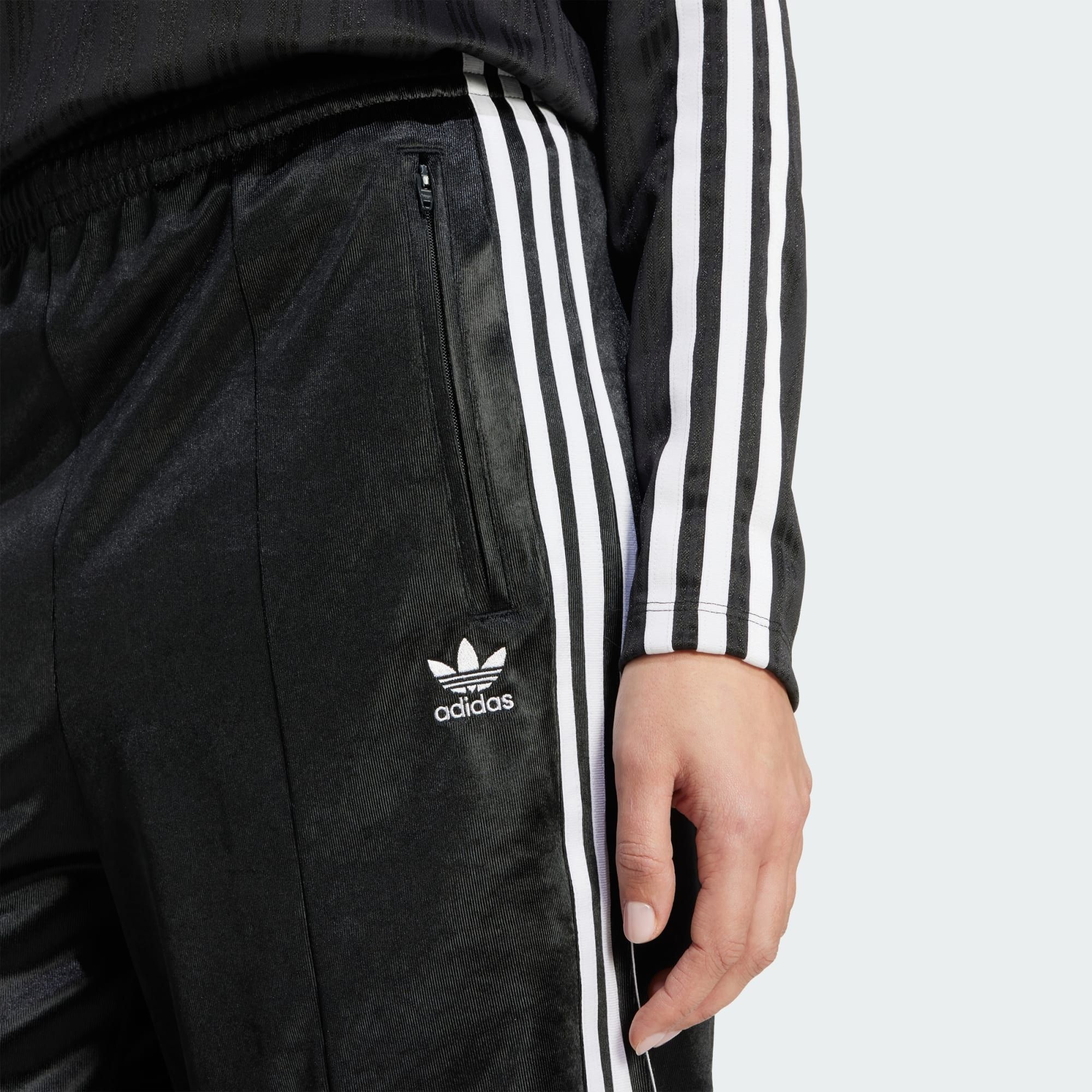  Quần Short dáng dài Firebird Adicolor adidas Nữ - JD0286 
