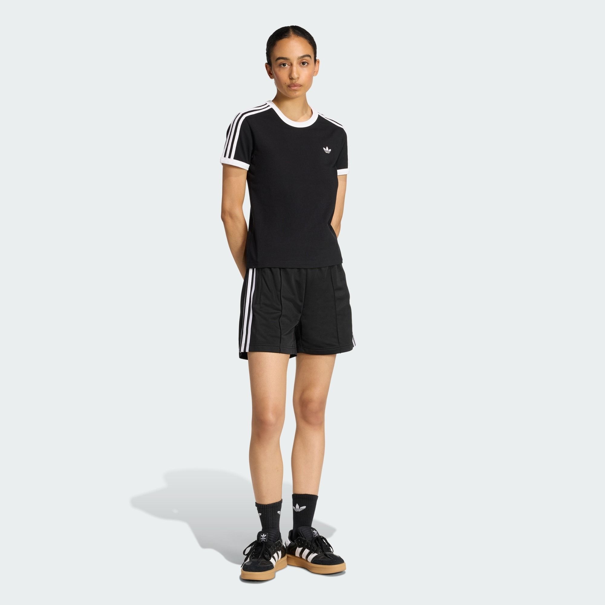  Quần short Firebird Classic adidas Nữ - KD5569 