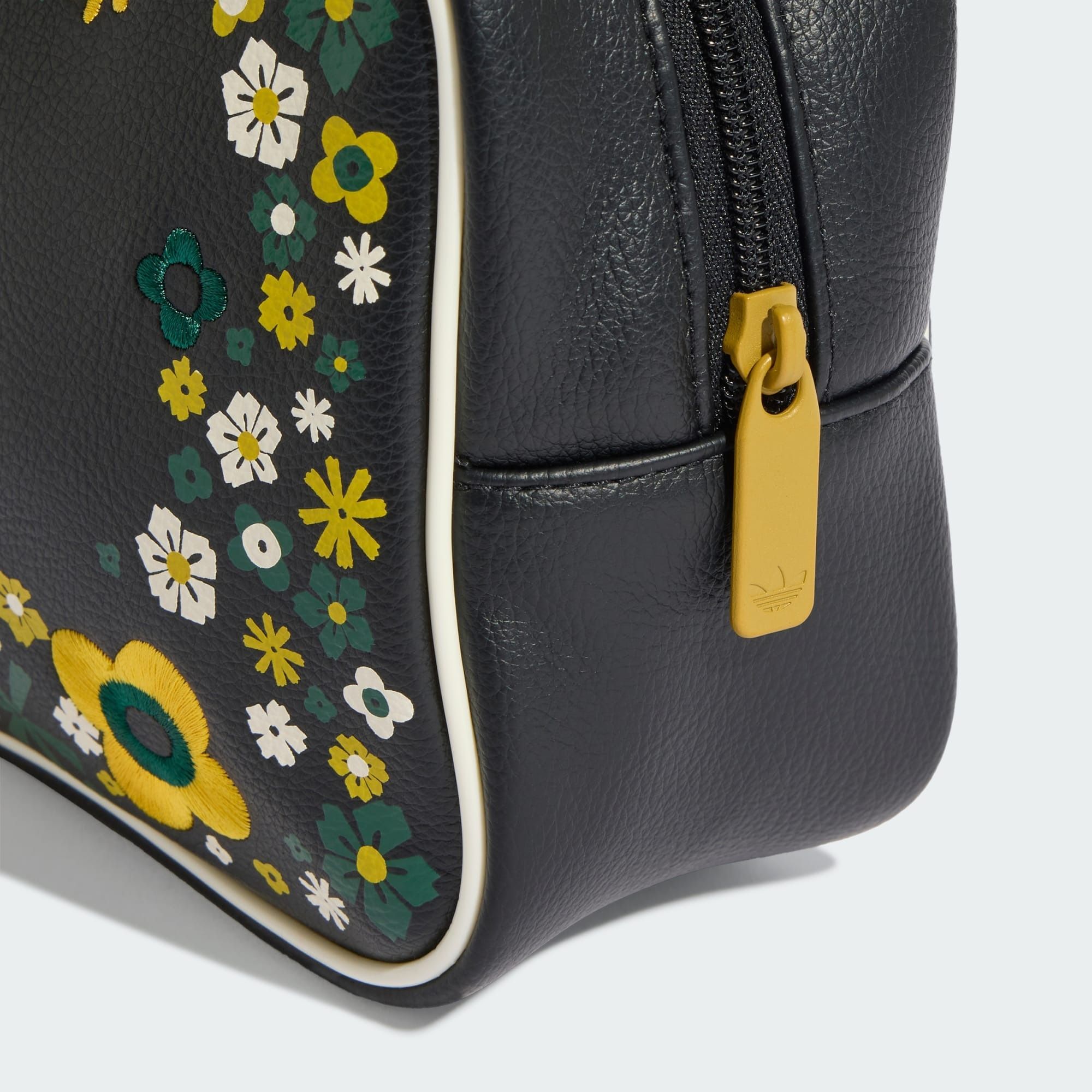  Túi Airliner Dáng Dài adidas Originals x Liberty Unisex - KD0961 