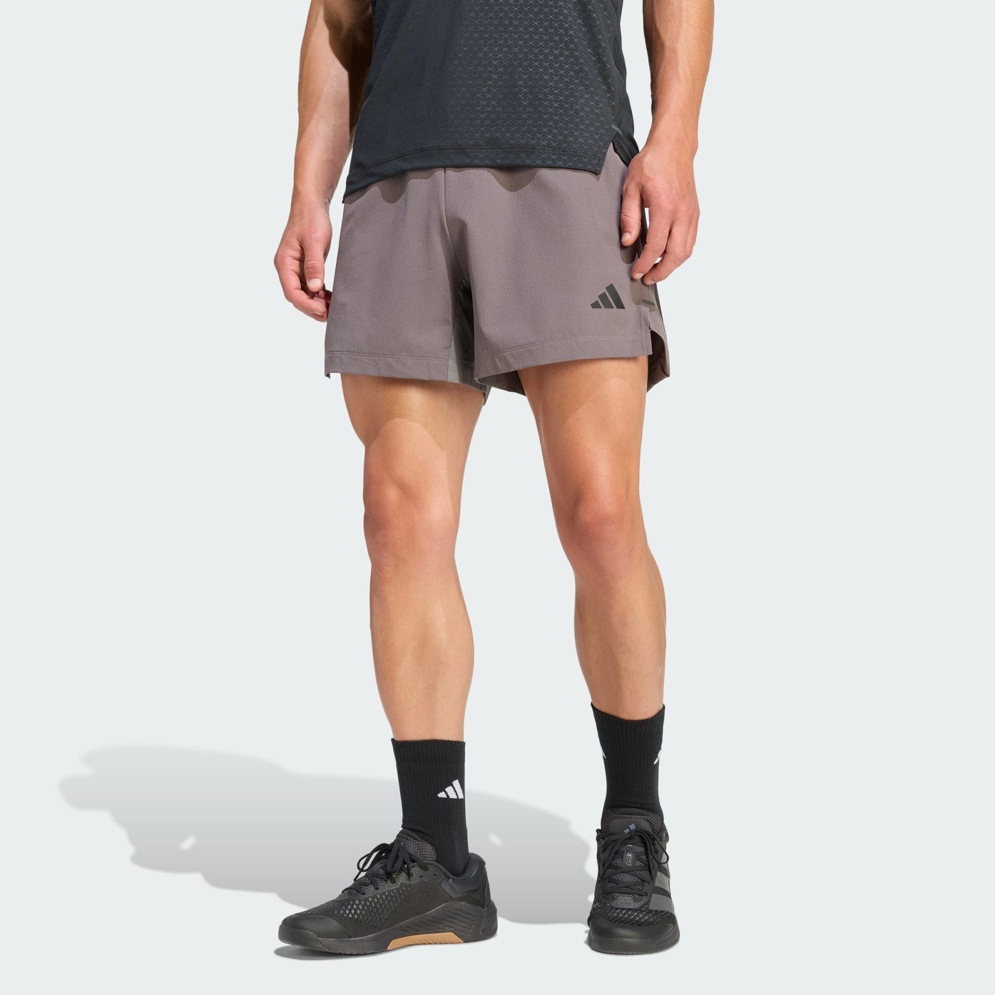 Quần short tập luyện adidas D4T Power 3 sọc Nam - KD0356 