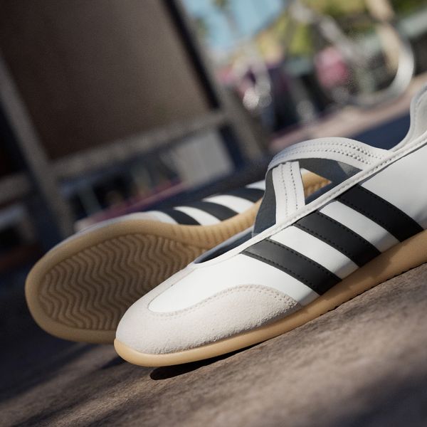  Giày thời trang adidas Barreda Mary Jane Nữ - JQ2127 