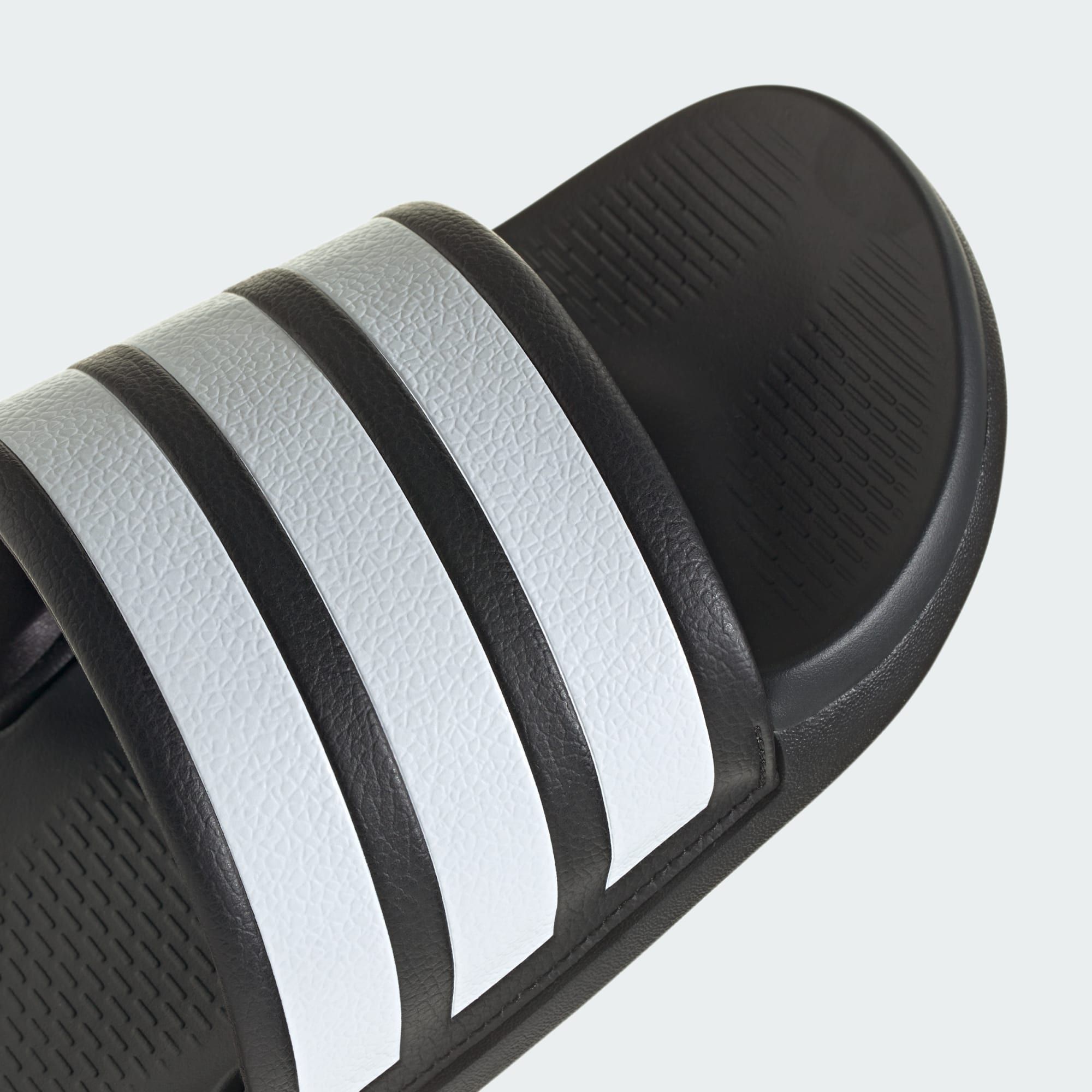  Dép quai ngang adidas Adilette Comfort 2.0 Unisex - HP6999 