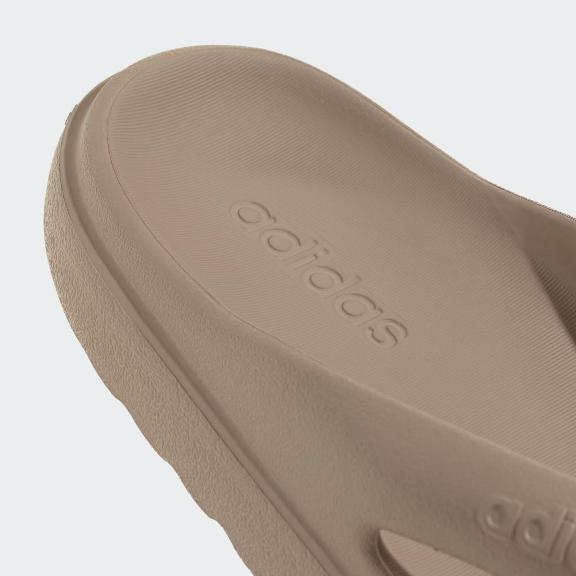  Dép xỏ ngón adidas Adilette Lumia Unisex - HP6944 