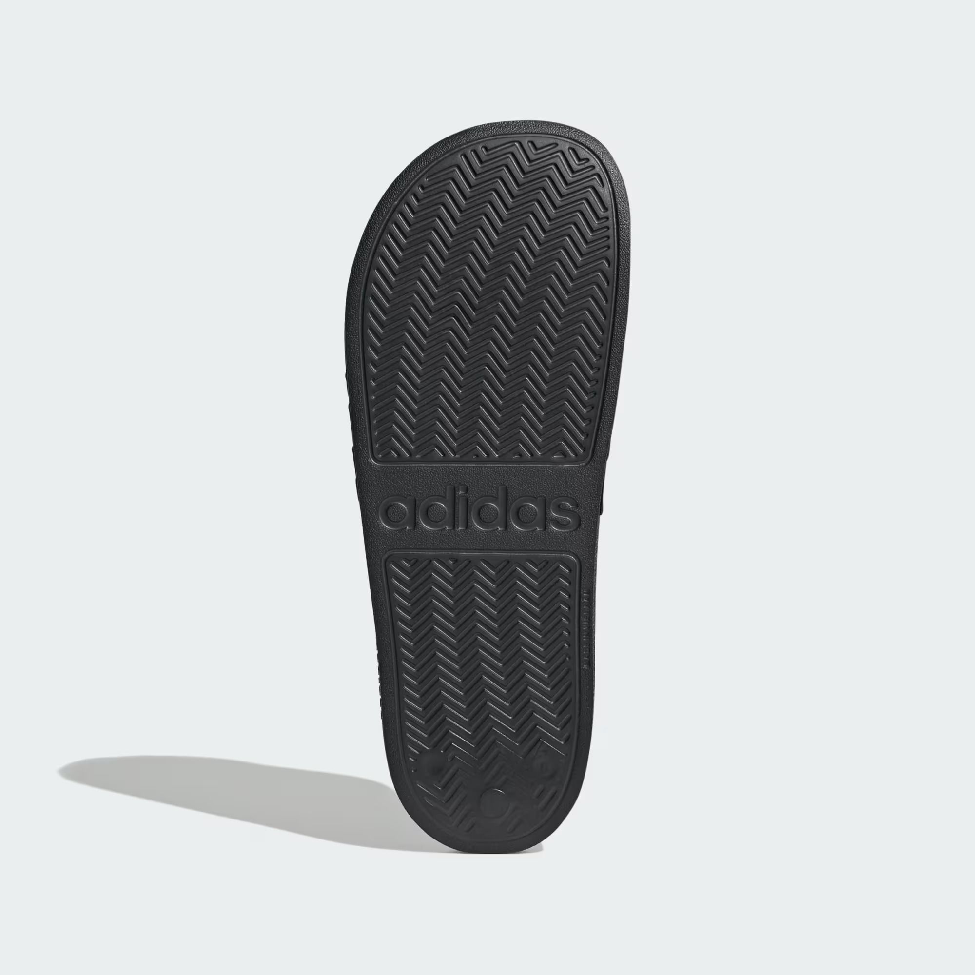  Dép quai ngang adidas Adilette Shower Manchester United Unisex - HQ2591 