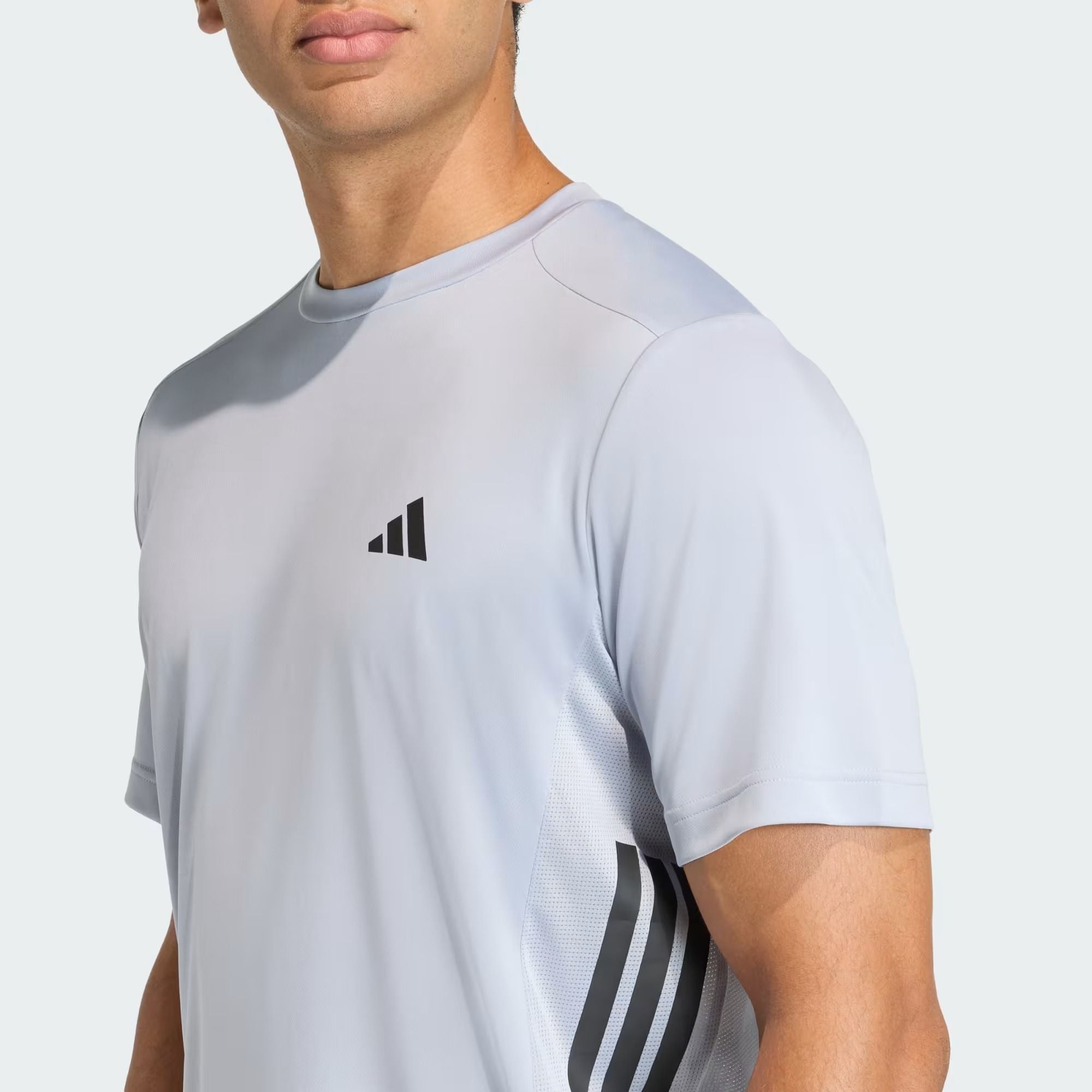  Áo T-shirt tập luyện adidas Tech Essentials 3 sọc Nam - KQ7487 