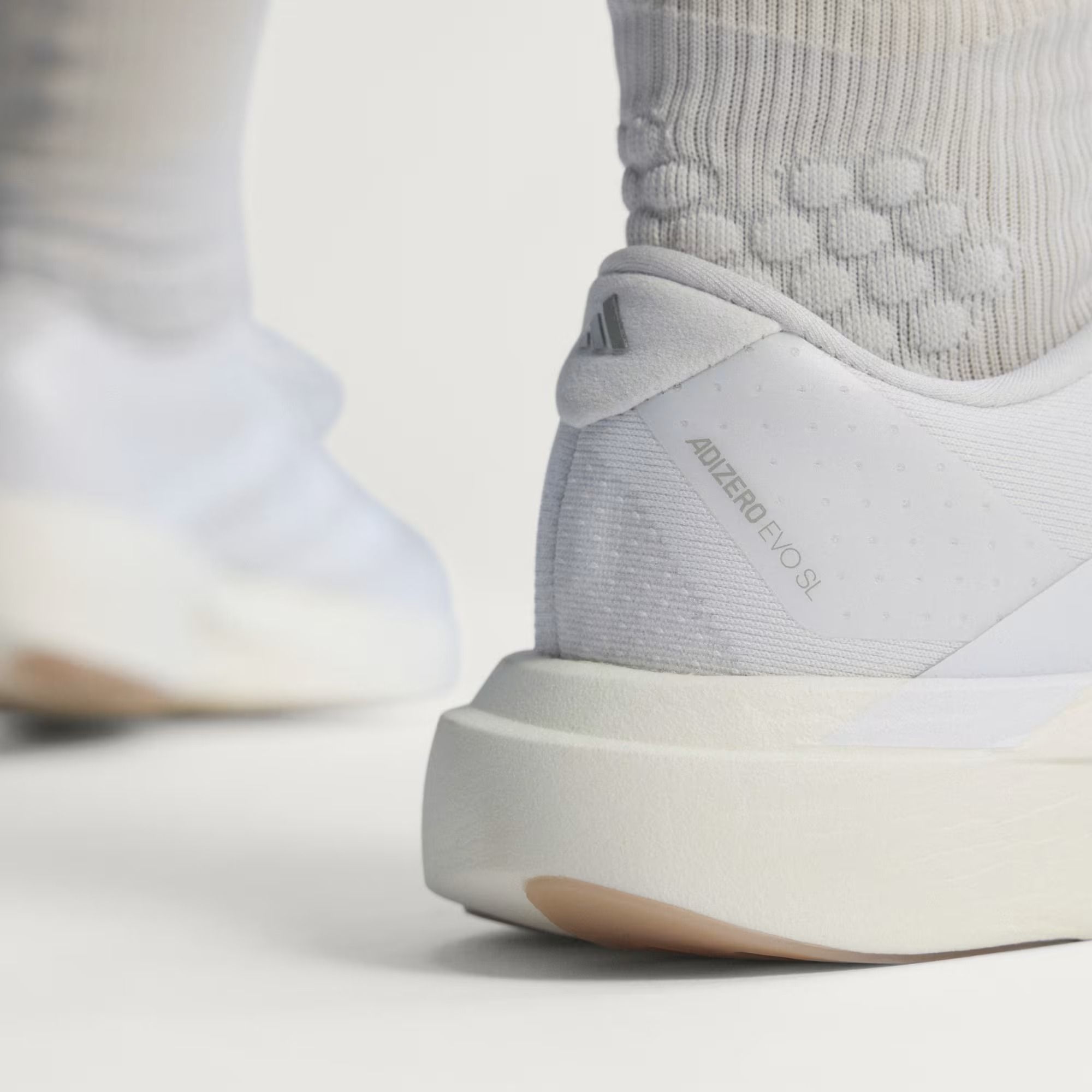  Giày chạy bộ adidas Adizero EVO SL Nữ - KI9440 