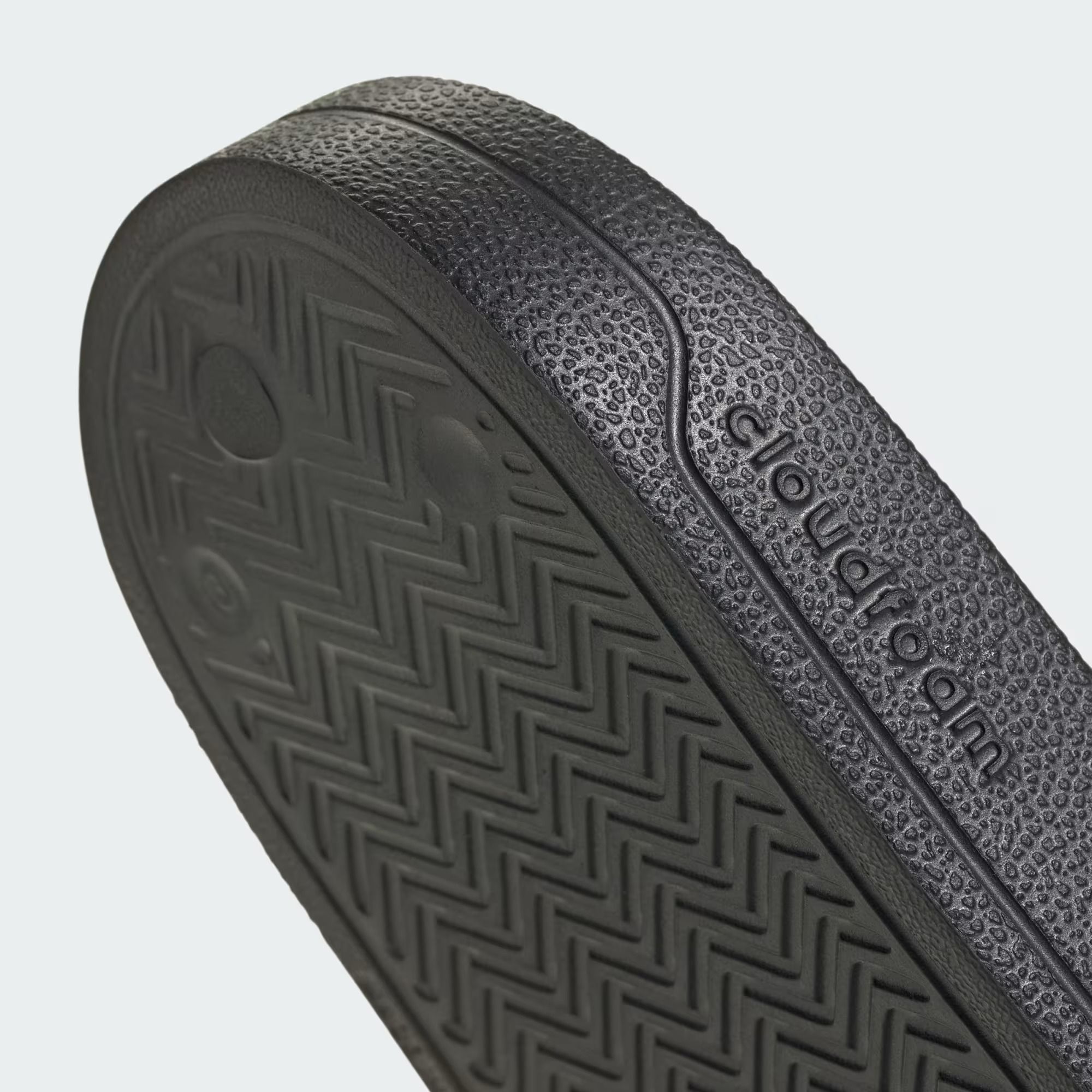 Dép quai ngang adidas Adilette Shower Manchester United Unisex - HQ2591 