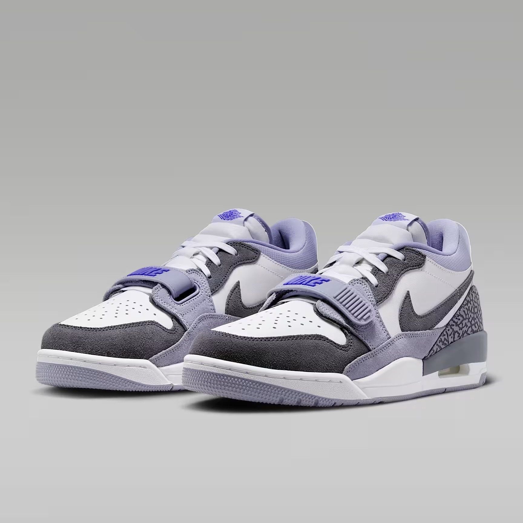  Giày thời trang Nike AIR JORDAN LEGACY Nam CD7069-108 
