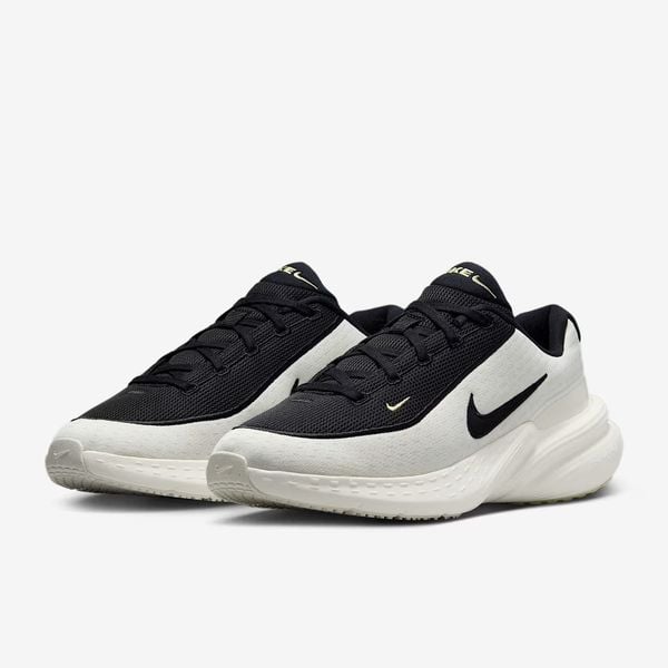  Giày thời trang Nike Uplift Sc Nam IB2765-100 