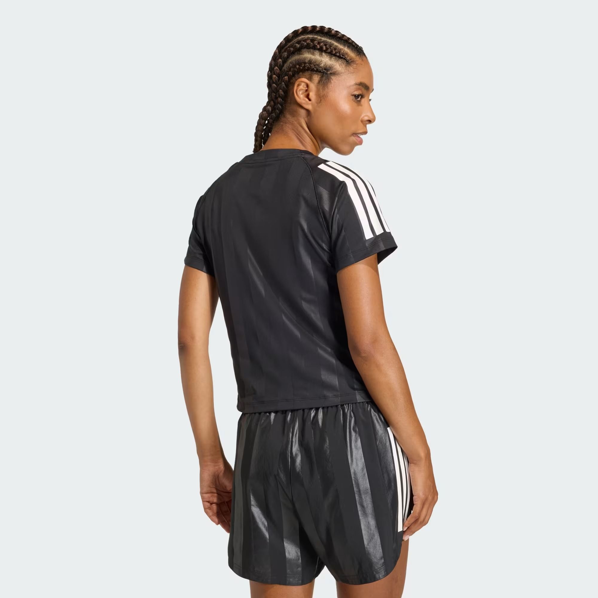 Áo T-shirt tập luyện adidas Hyperglam 3 sọc Nữ - KC7695 