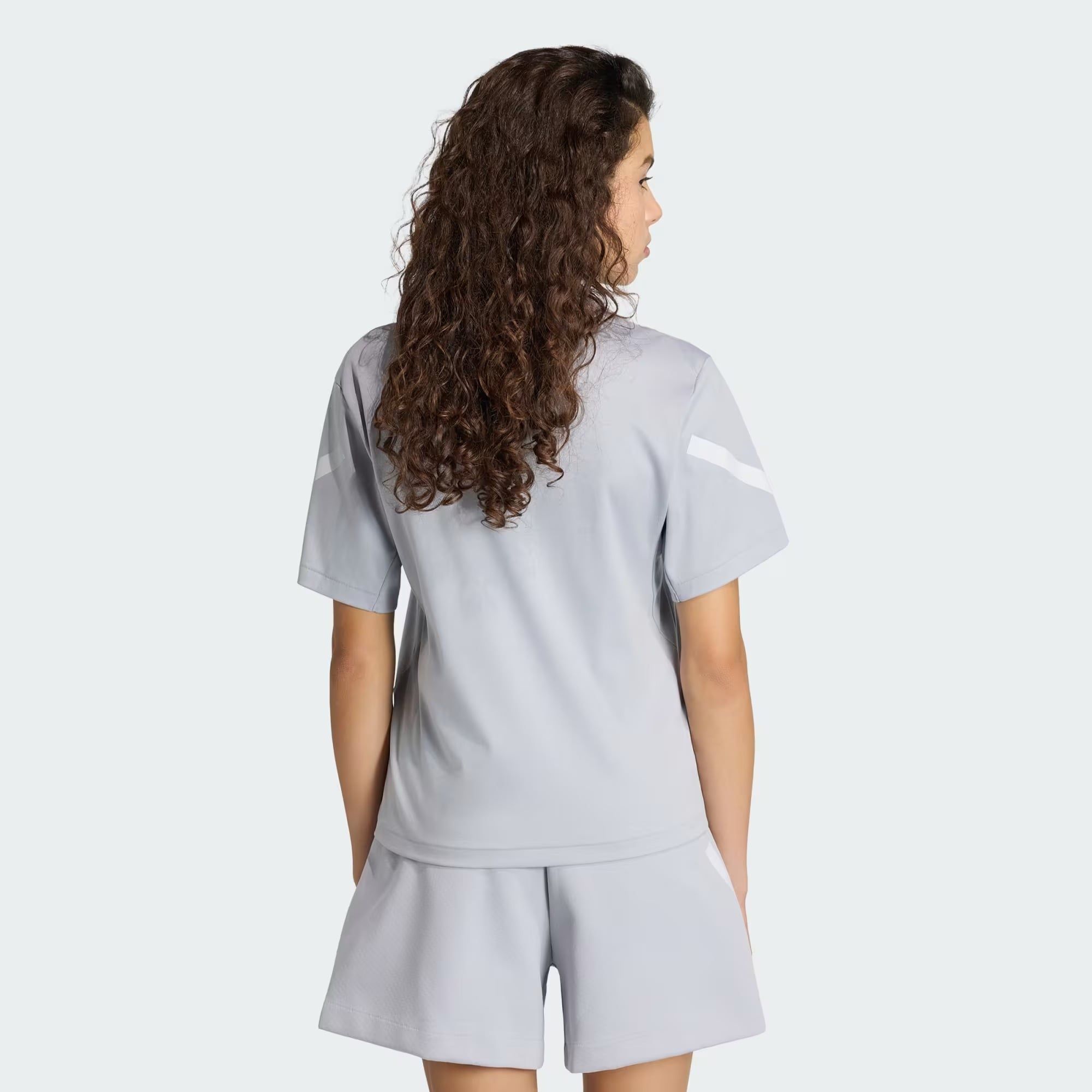  Áo T-shirt adidas Z.N.E. Nữ - KC7720 