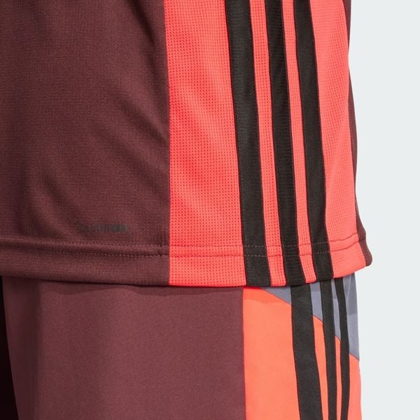  Áo T-shirt tập luyện adidas Colorblock Seasonal Train Essentials Nam - JE5701 