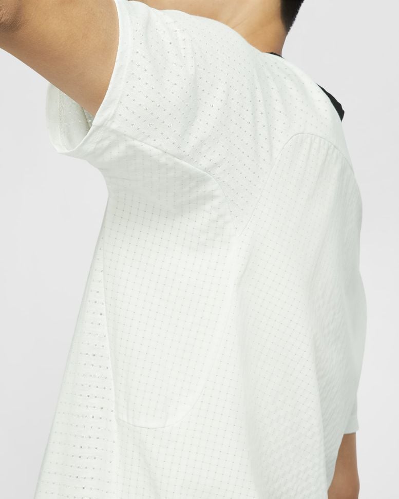  Áo T-shirt chạy bộ Nam Nike Dri-FIT Trail Solar Chase DV9306-121 