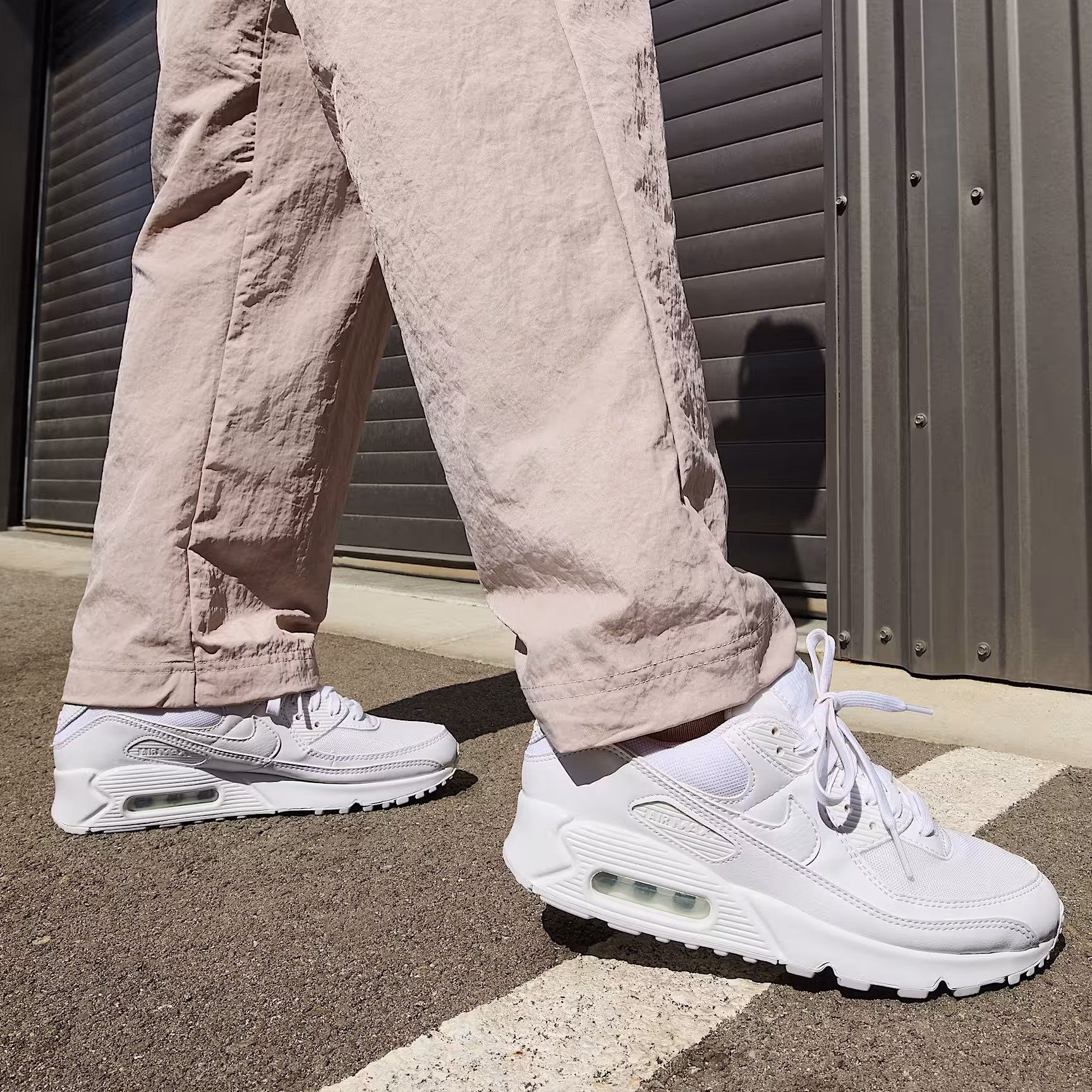  Giày thời trang Nike Air Max 90 Nữ DH8010-100 