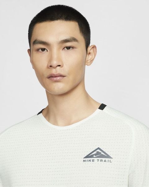  Áo T-shirt chạy bộ Nam Nike Dri-FIT Trail Solar Chase DV9306-121 