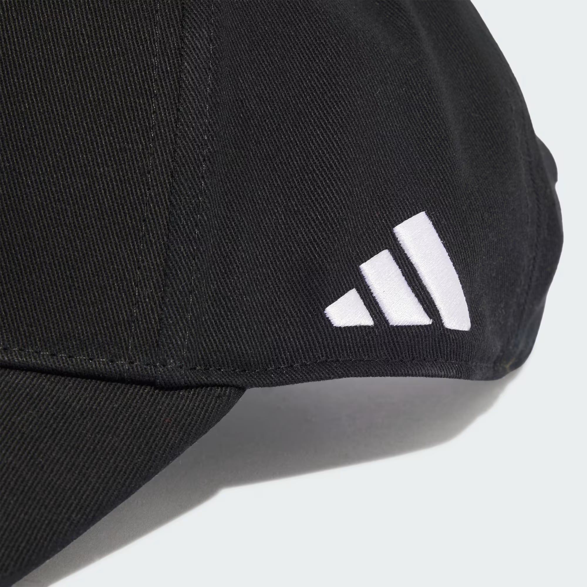  Mũ lưỡi trai adidas Real Madrid Unisex - KQ9575 