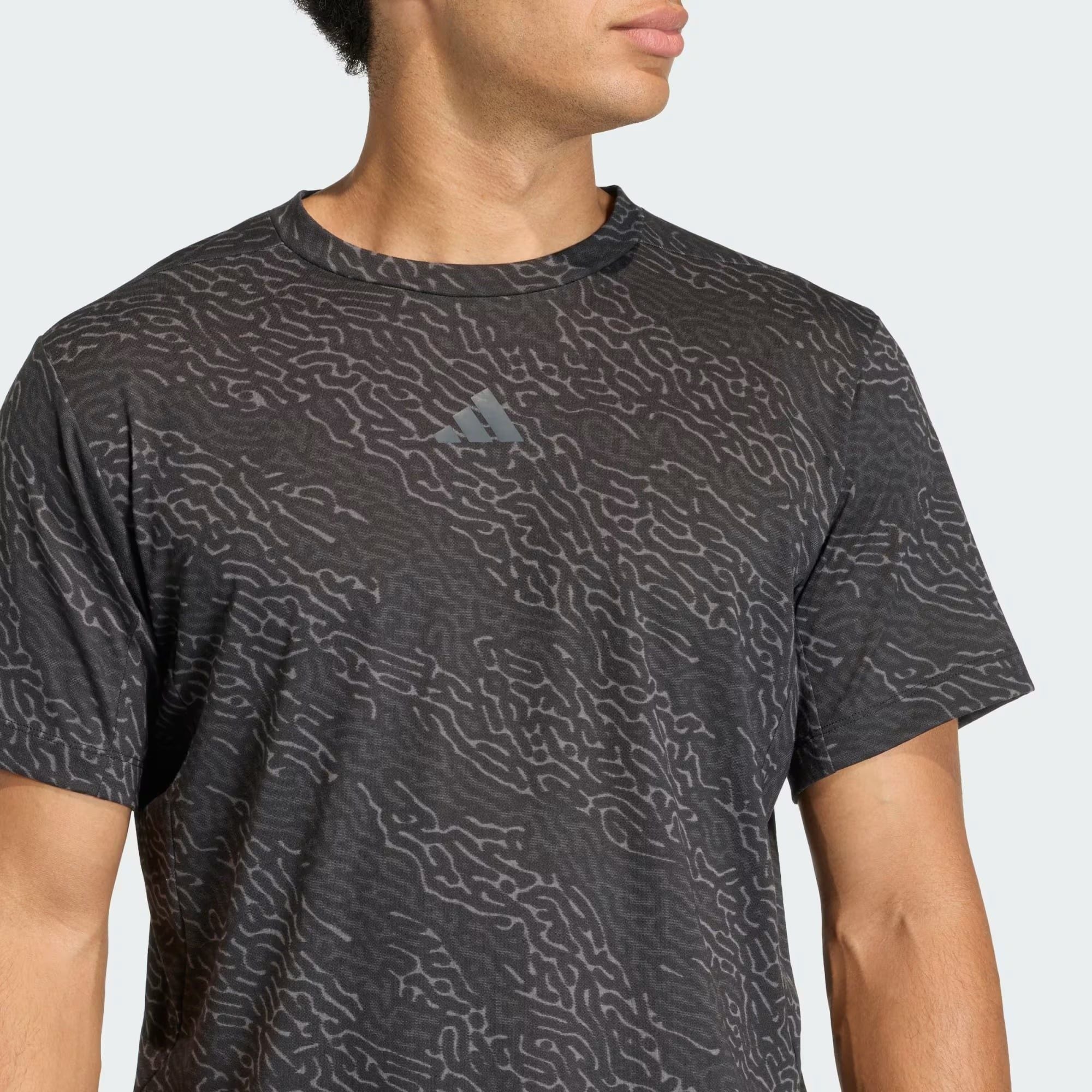  Áo T-shirt tập luyện adidas D4T PrimeLift AOP Nam - KF3097 