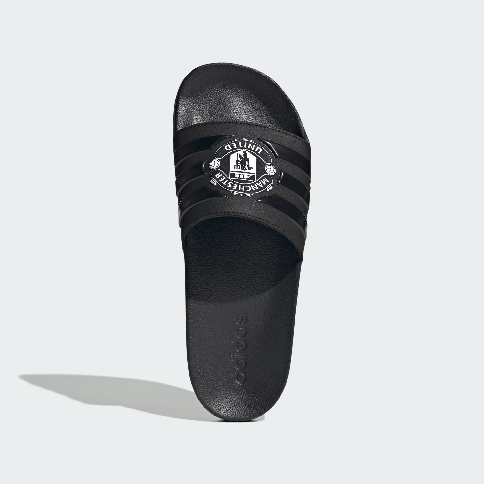  Dép quai ngang adidas Adilette Shower Manchester United Unisex - HQ2591 
