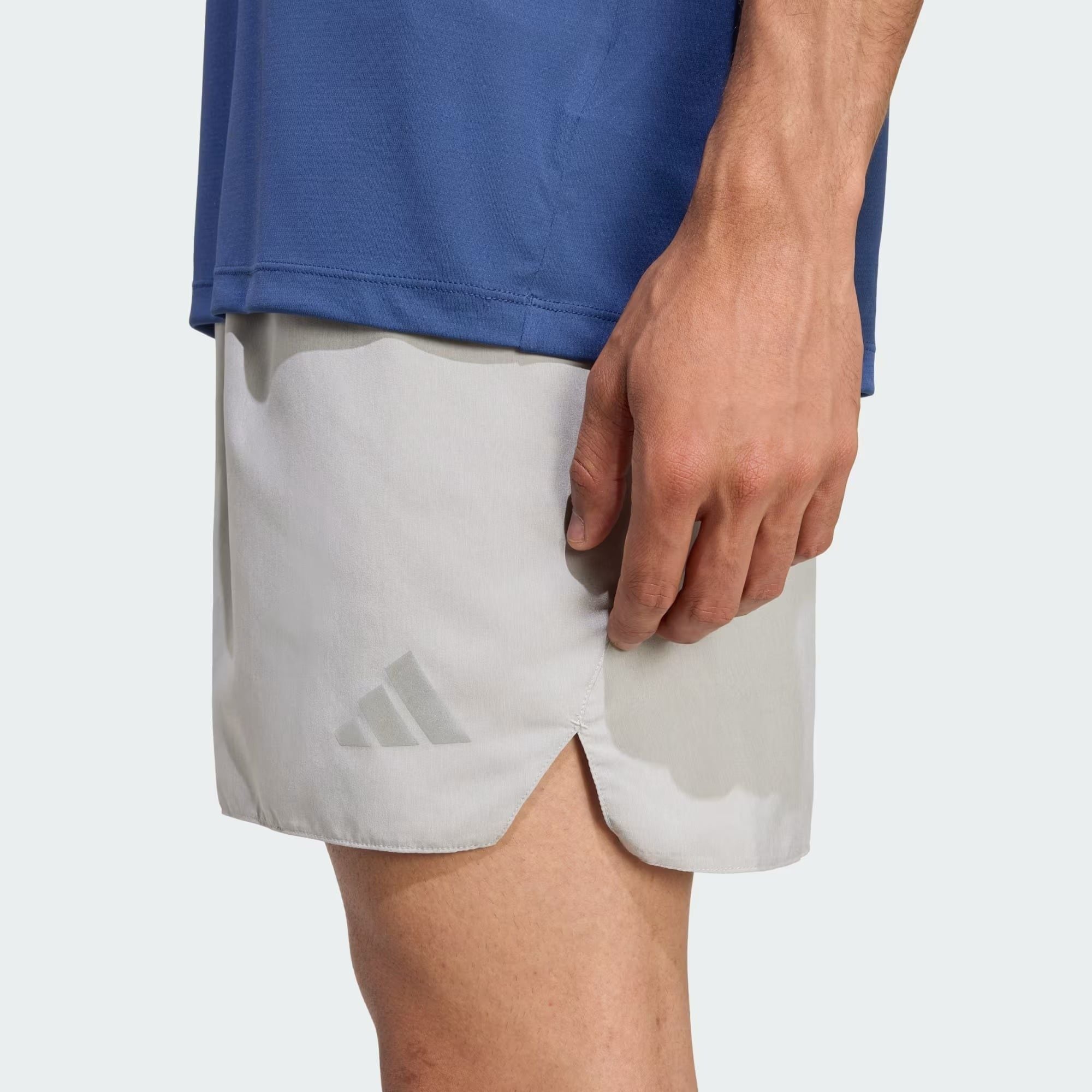  Quần short chạy bộ adidas adi365 Essentials Nam - JZ7766 