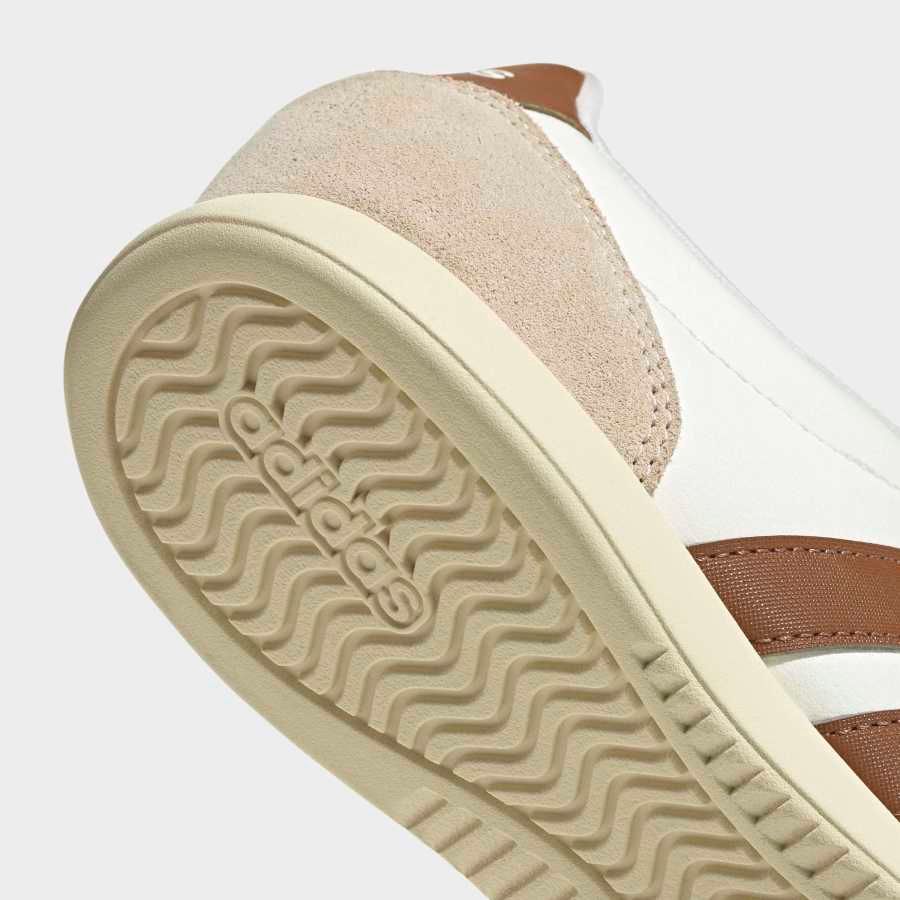  Giày thời trang adidas Barreda Lo Nữ - HQ7389 