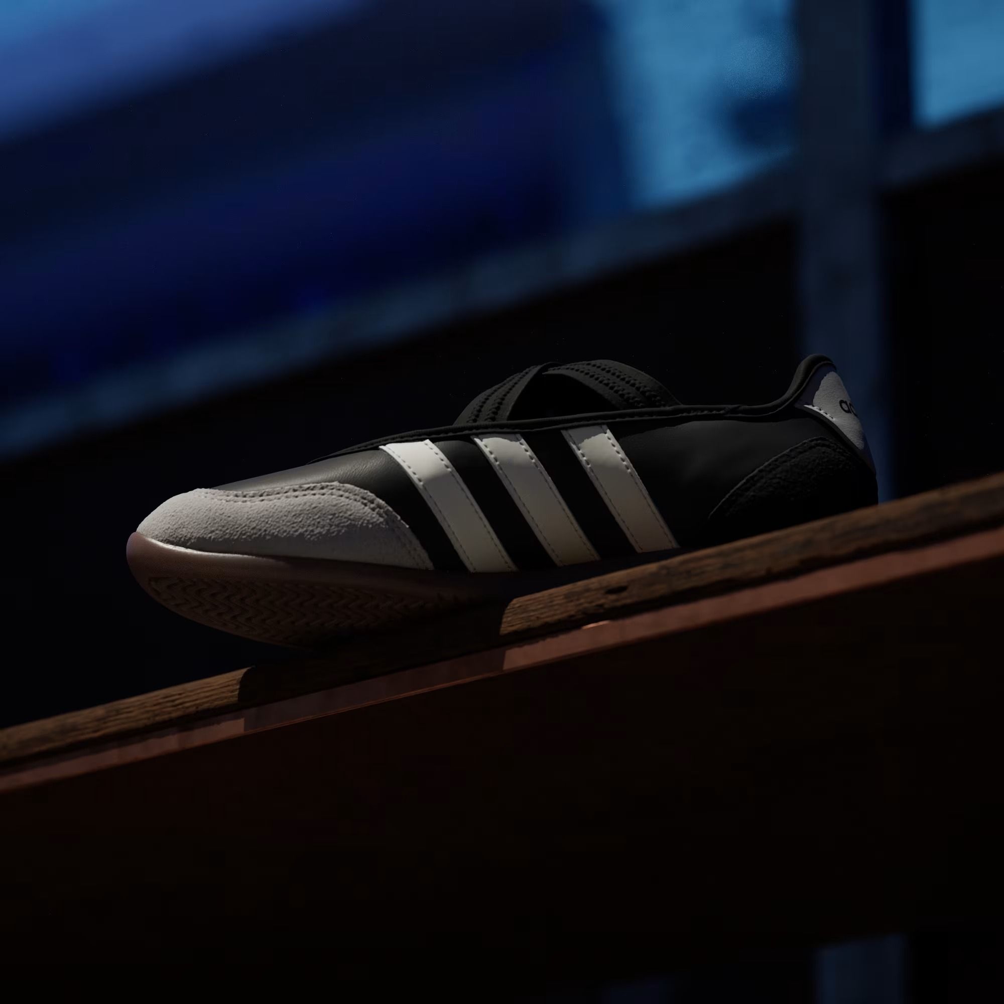  Giày thời trang adidas Barreda Mary Jane Nữ - HQ7401 