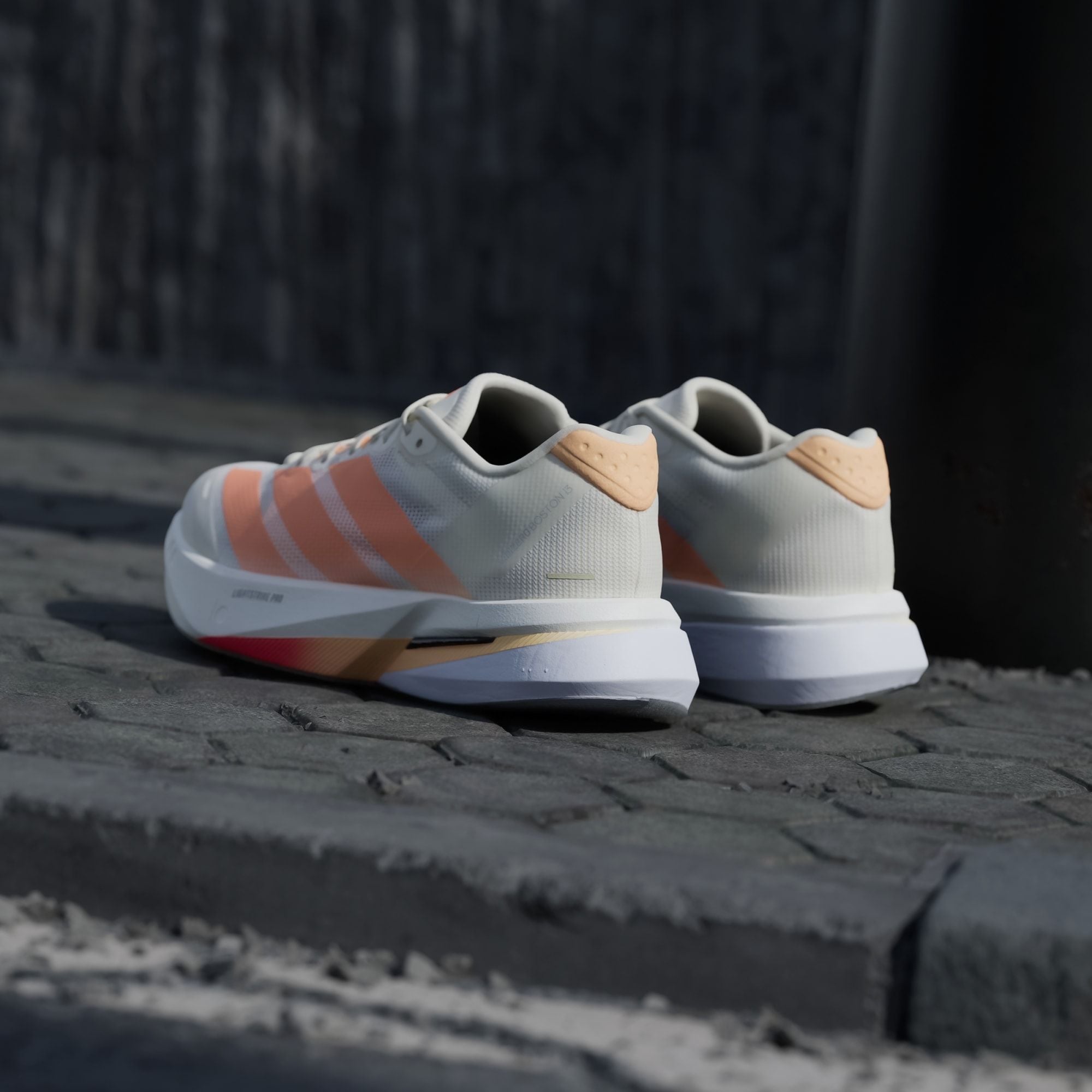  Giày chạy bộ adidas Adizero Boston 13 Nữ - JP9249 