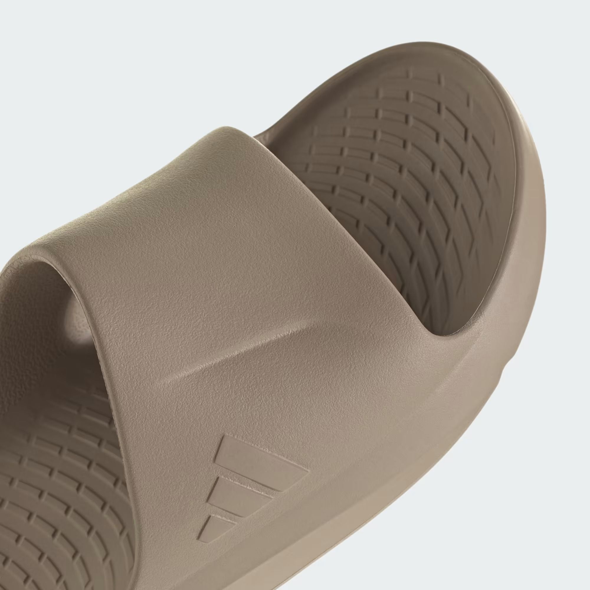  Dép quai ngang adidas Lightshift Unisex - HQ2427 