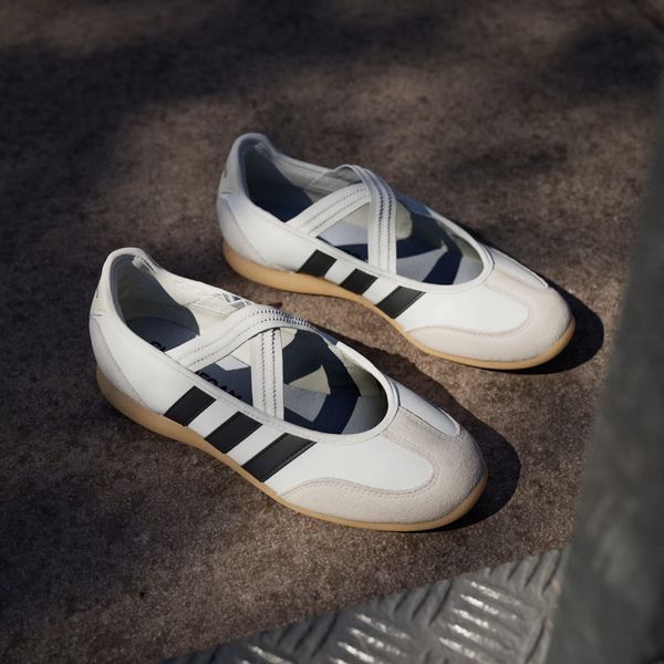  Giày thời trang adidas Barreda Mary Jane Nữ - JQ2127 
