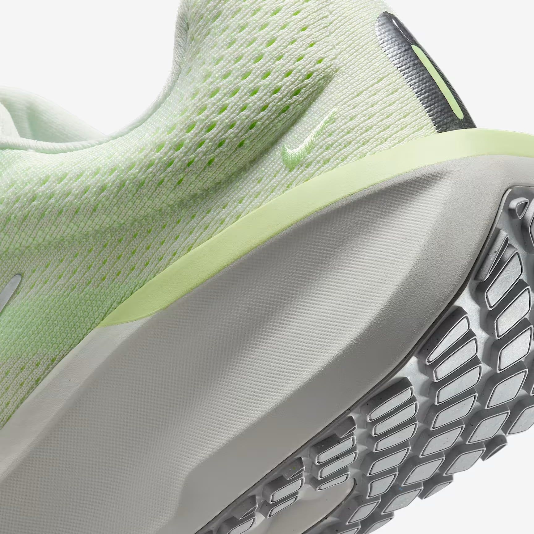  Giày chạy bộ Nike Air Winflo 11 Nữ FJ9510-108 