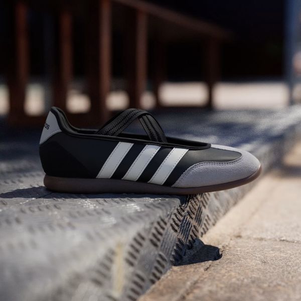  Giày thời trang adidas Barreda Mary Jane Nữ - HQ7401 