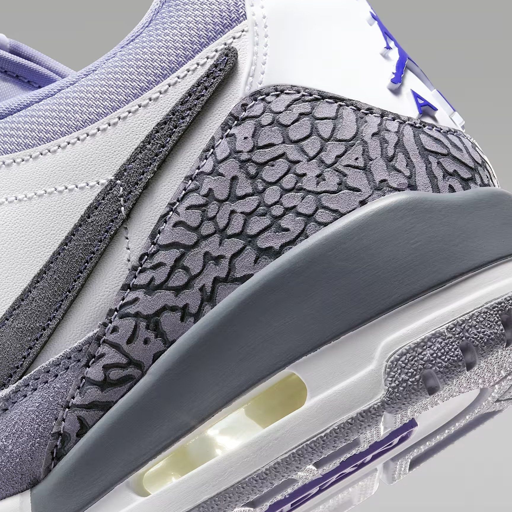  Giày thời trang Nike AIR JORDAN LEGACY Nam CD7069-108 