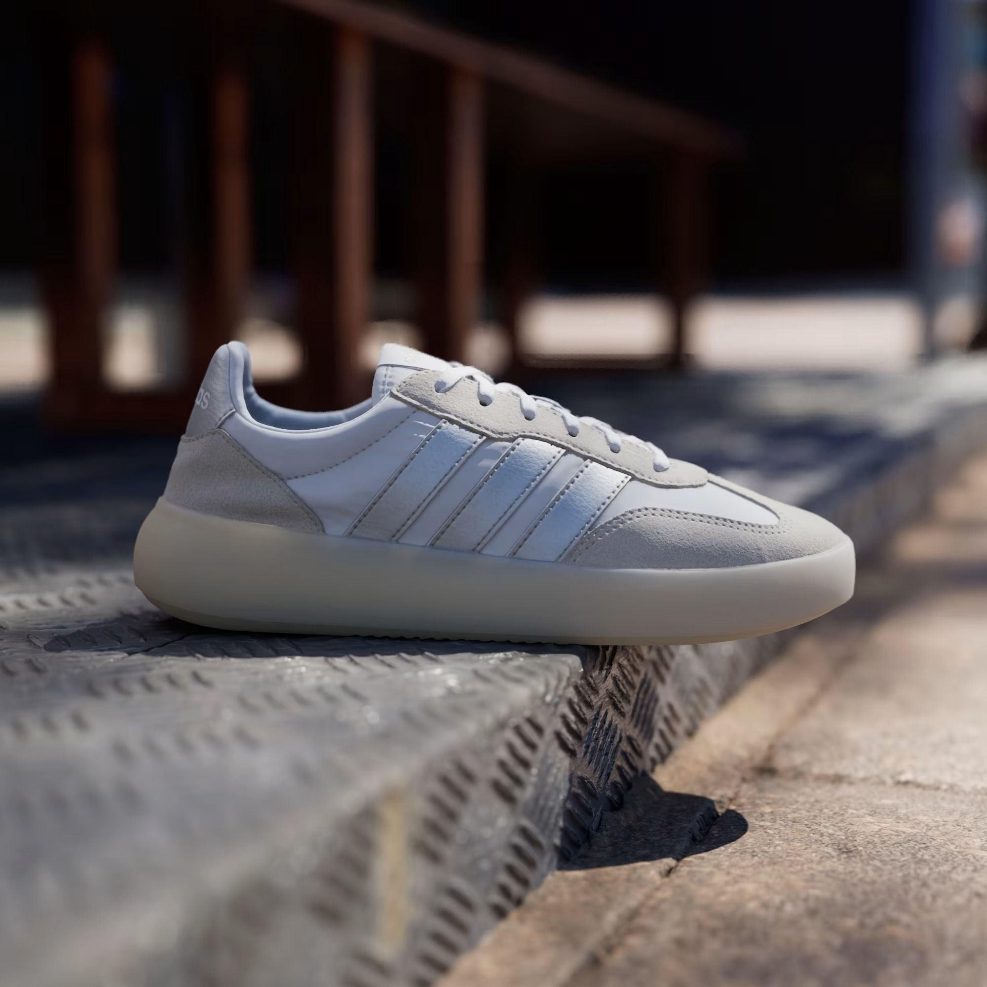  Giày thời trang adidas Barreda Decode Nữ - JI2321 