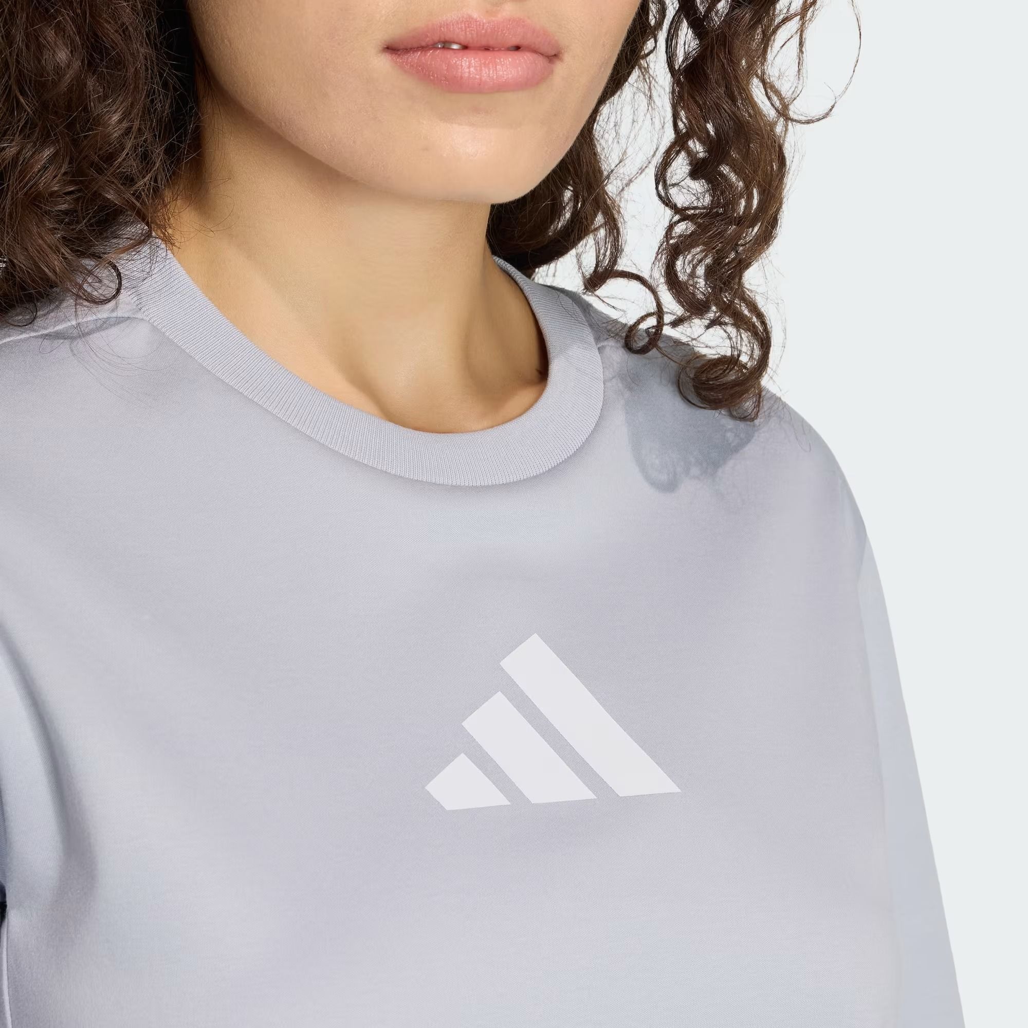  Áo T-shirt adidas Z.N.E. Nữ - KC7720 