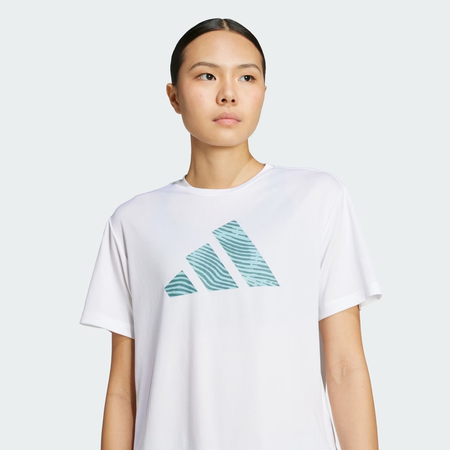  Áo T-shirt chạy bộ adidas Adi365 Essentials Brand Love Nữ - JN6137 