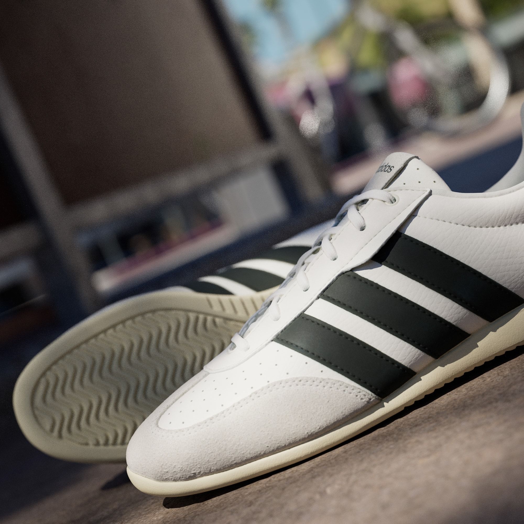  Giày thời trang adidas Barreda Lo Nam - JR4618 