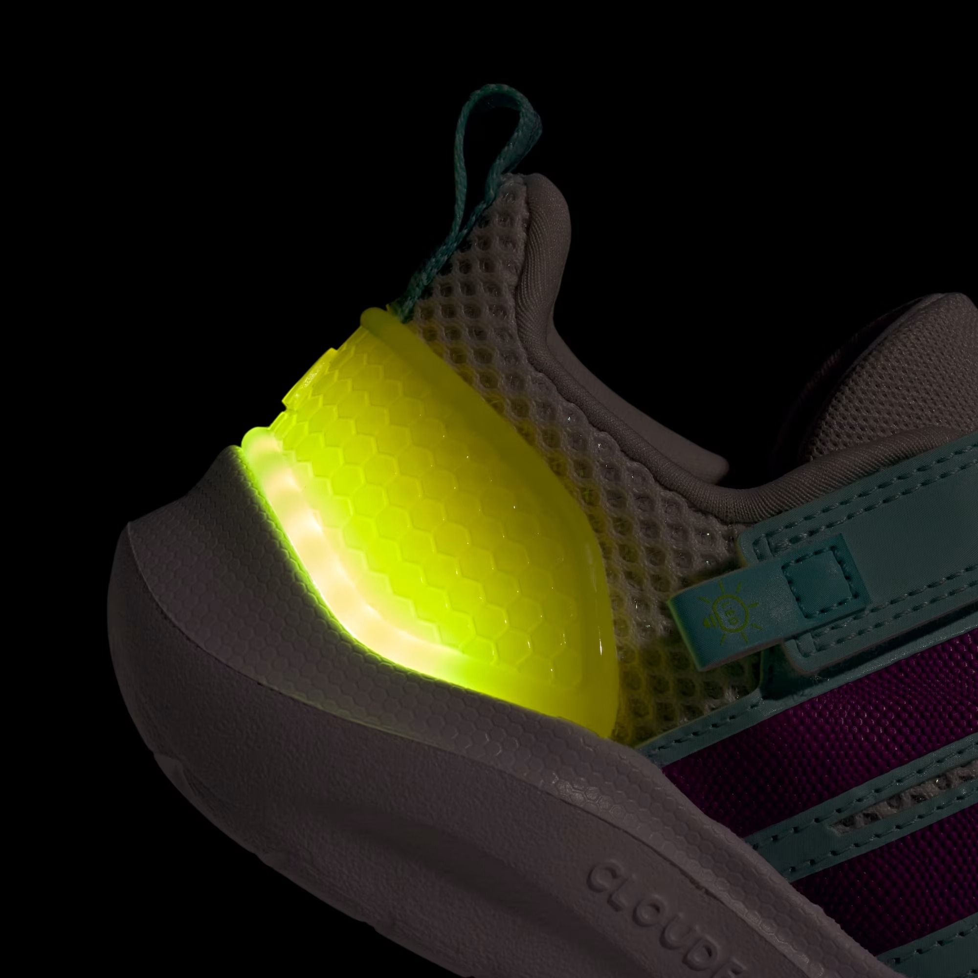  Giày thời trang trẻ em adidas Lightorama Unisex - HQ9255 