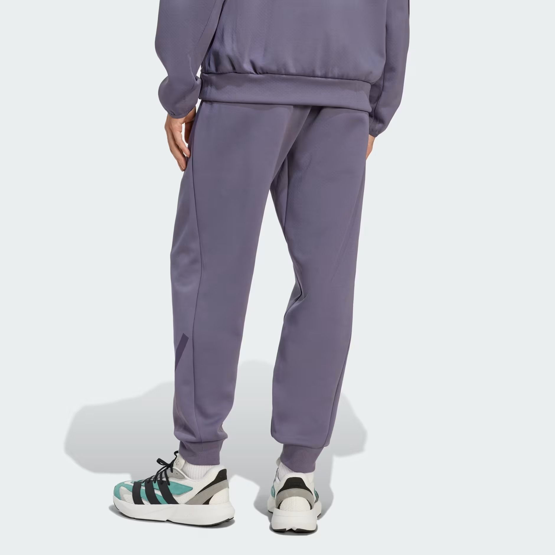  Quần nỉ adidas Z.N.E. Nam - JW4727 