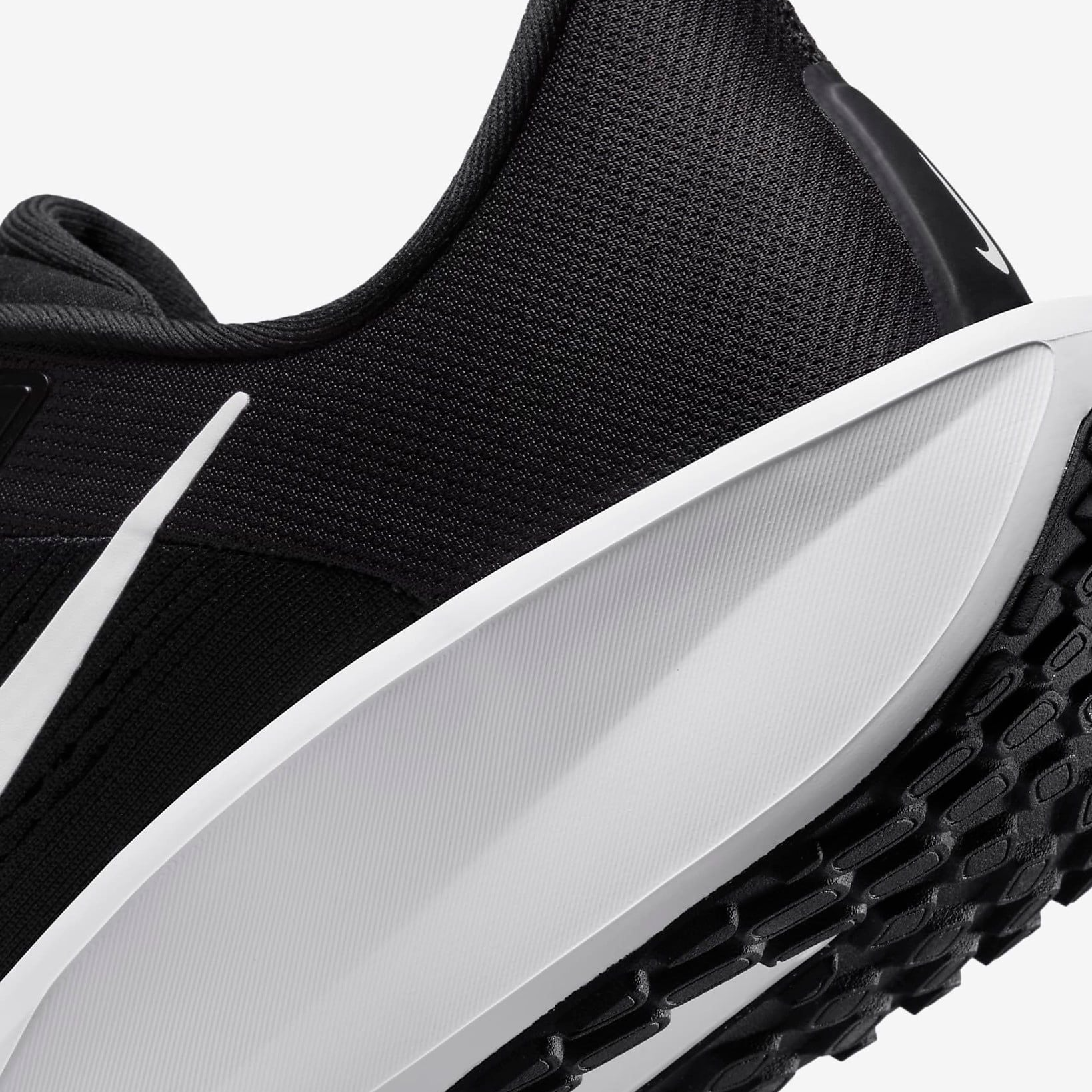  Giày chạy bộ Nike Quest 6 Nam FD6033-001 