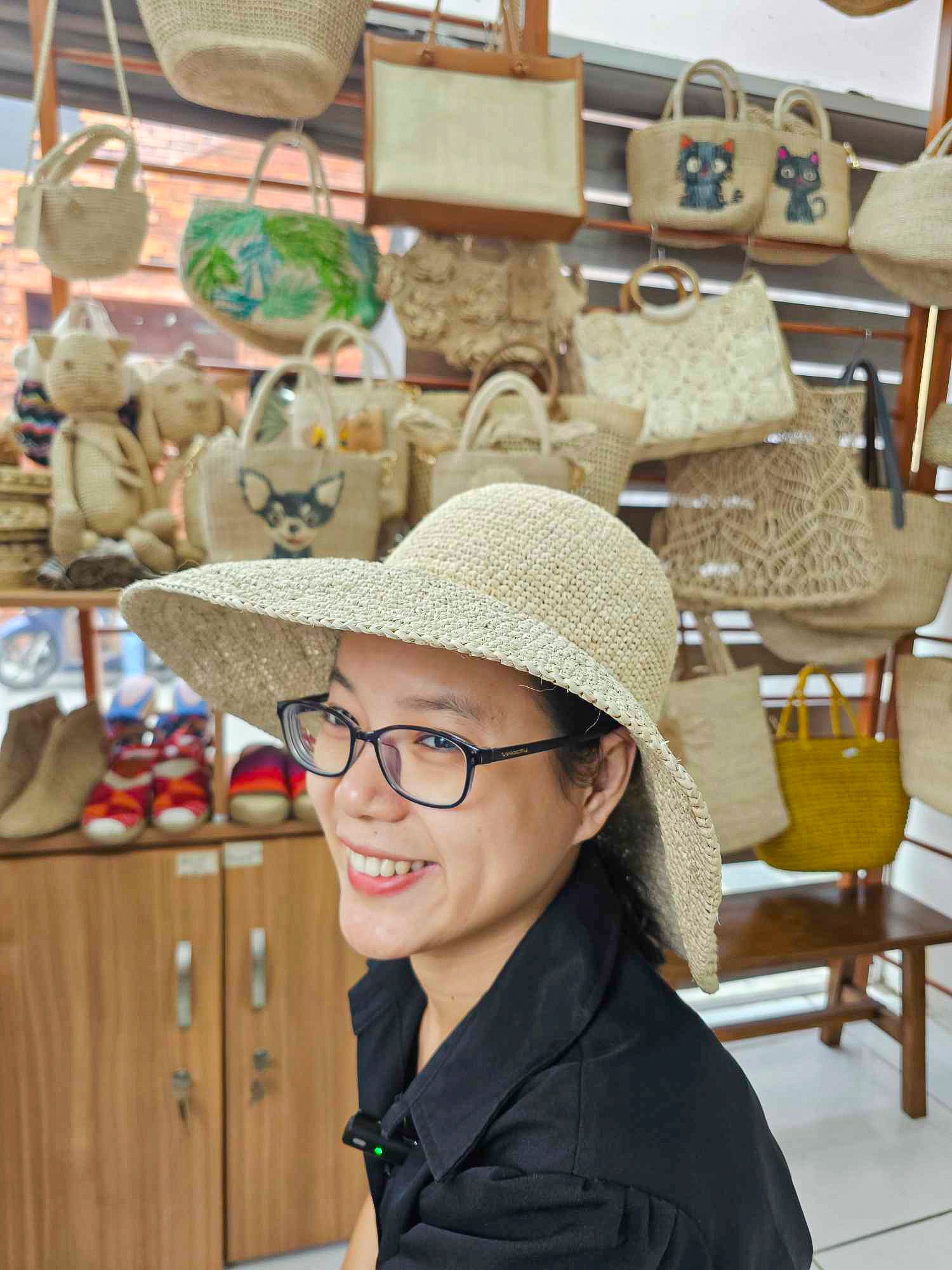 Nón Móc Thủ Công Sợi Cọ Raffia Tự Nhiên Vành 12cm - CAM LÂM