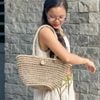 ĐỒNG TIỀN NGŨ SẮC - Túi Tote Cói Abaca Móc Macrame Cỡ Lớn