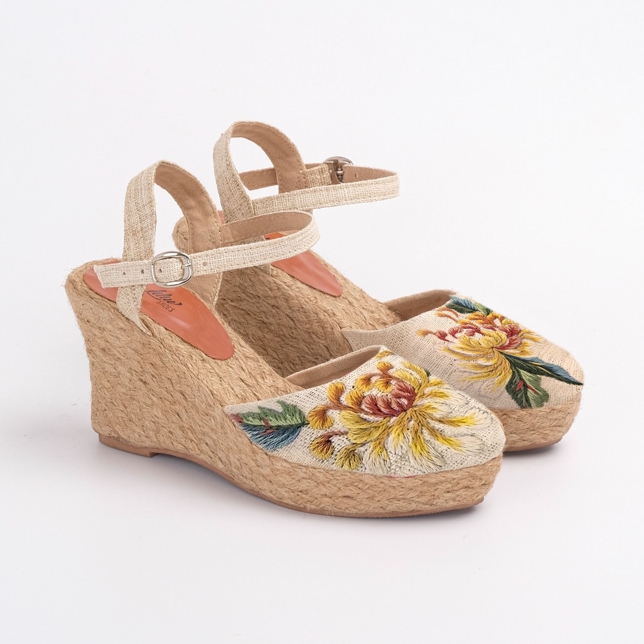 CÚC ĐẠI ĐÓA - Giày Cói Kín Mũi Phối Vải Hemp Thêu Hoa