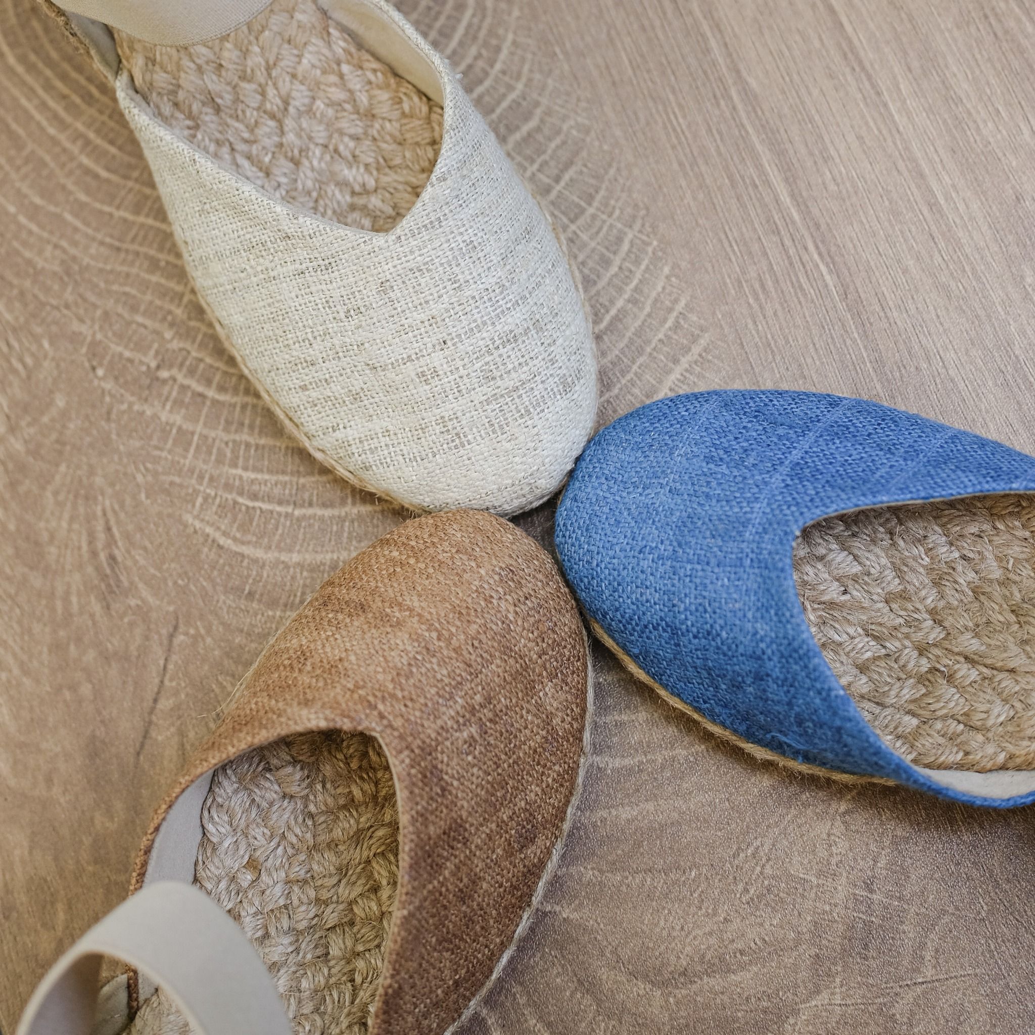 MỘC BÌNH - Đế Xuồng Cói Phối Vải Hemp Kín Mũi Quai Thun 6cm