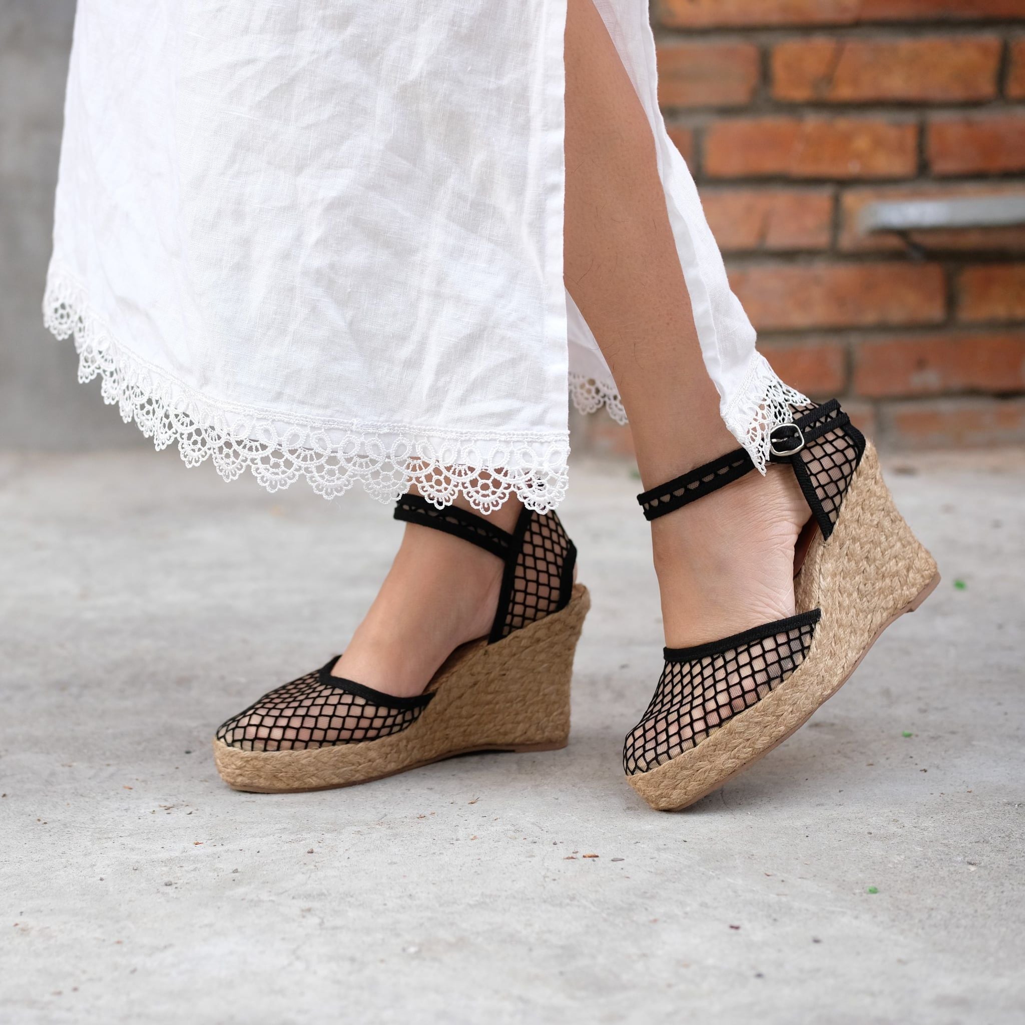 LACE - Cao Gót Kín Mũi Vải Dệt Trong Suốt Gót Mảnh 8cm