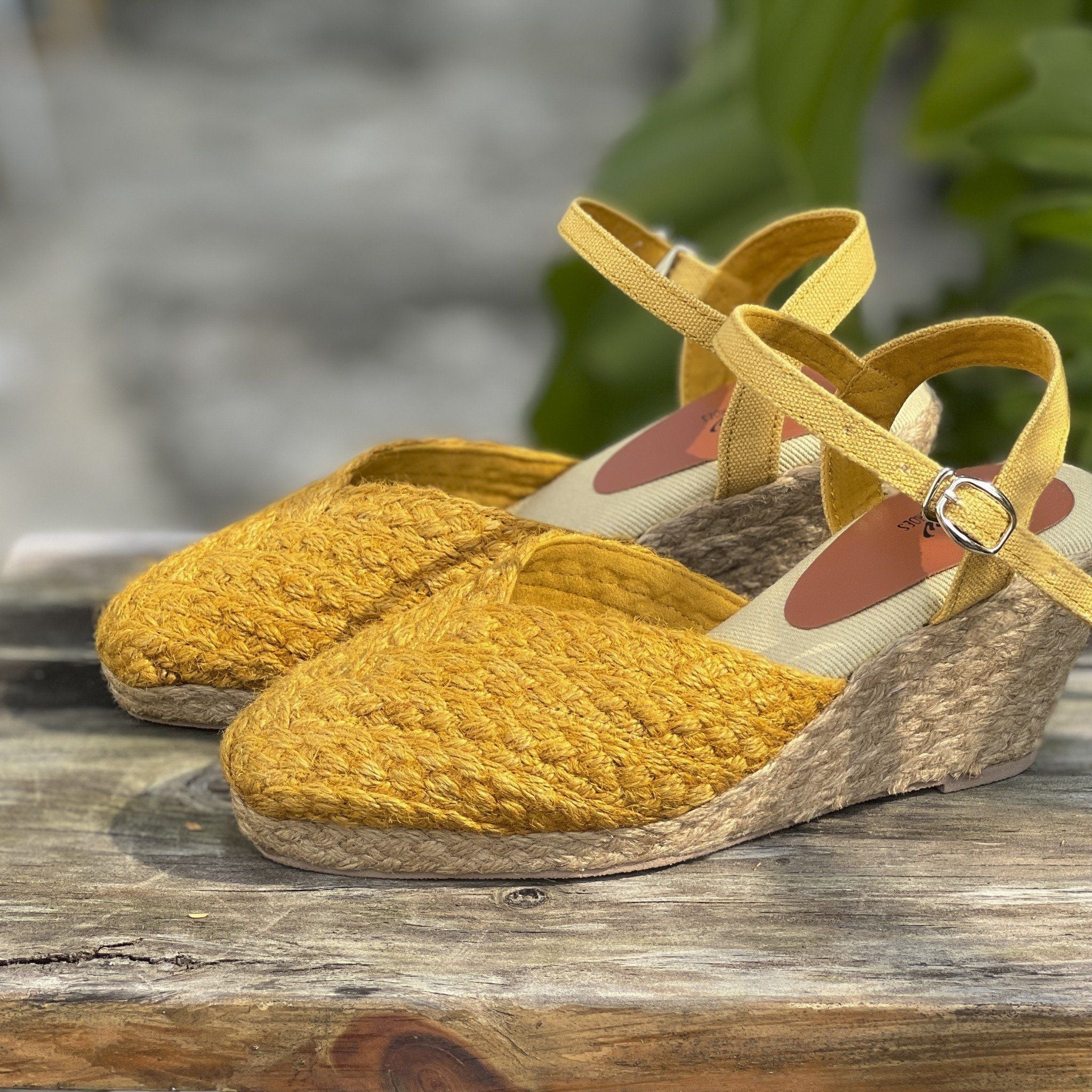 RUBY - Giày Sục Thuần Cói Kín Mũi Quai Gài Đế Xuồng 8cm