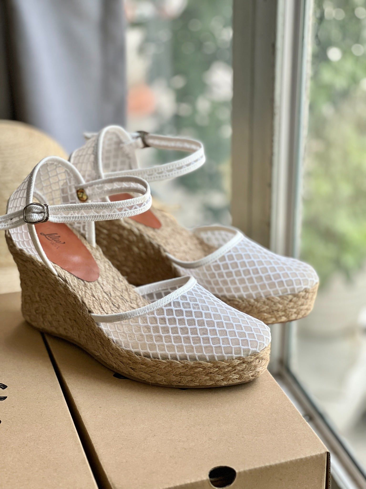 LACE - Cao Gót Kín Mũi Vải Dệt Trong Suốt Gót Mảnh 8cm